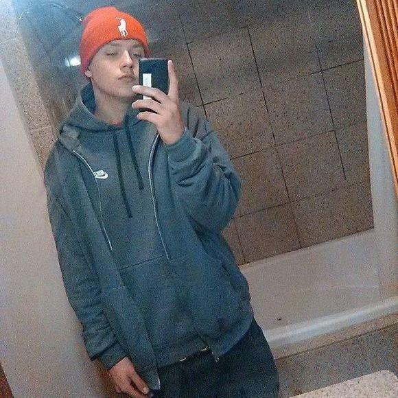 Meet your Posher, Matt - Picture 1 of 1